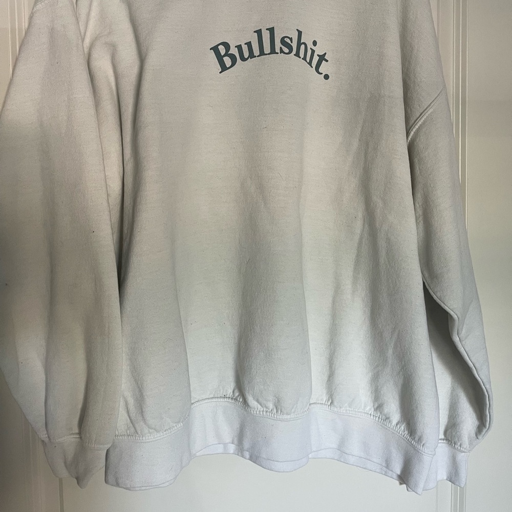 Sweatshirt